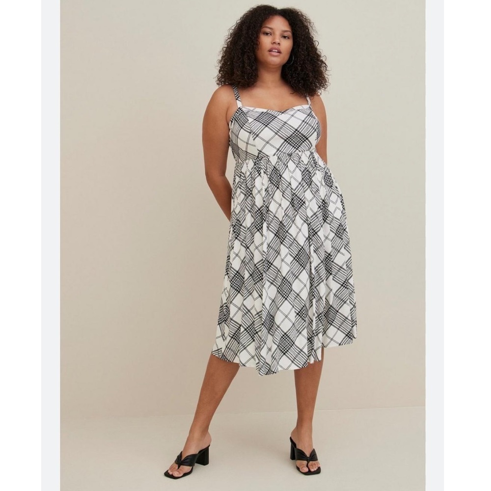 torrid Black and White Plaid Midi Dress
